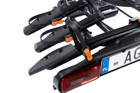 Bagnżnik na hak na 4 rowery Aguri Active bike pro 4 czarny 3 z adapterem